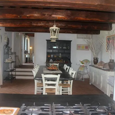 Borghetto Sleeps 12 Pool Air Con Wifi Borghetto (Umbria)
